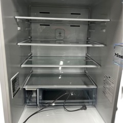 【美品】Hisense 3ドア冷蔵庫 大容量・ガラス棚 使いやすいホワイト の画像