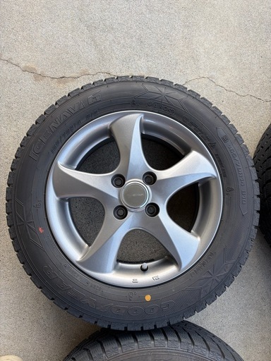スタッドレスタイヤ4本セット165/70R14 81Q 14×5.5J IS45