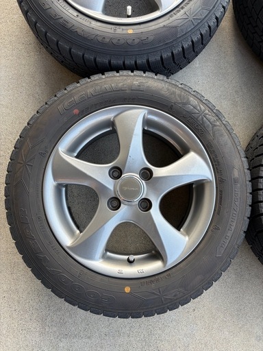 スタッドレスタイヤ4本セット165/70R14 81Q 14×5.5J IS45