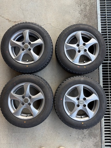 スタッドレスタイヤ4本セット165/70R14 81Q 14×5.5J IS45