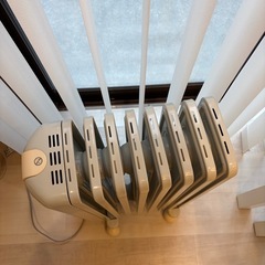 デロンギ オイルヒーターの画像