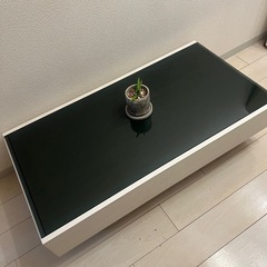 日本製収納付きガラス製センターテーブルローテーブルの画像