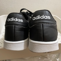 アディダス　靴　26.5cmの画像