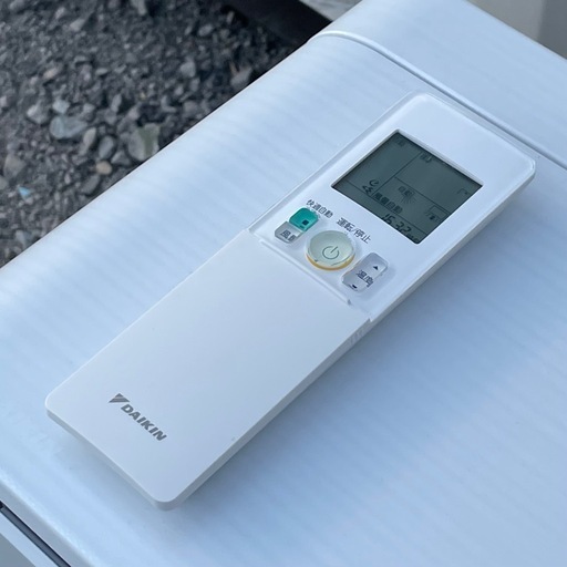 美品！高年式 ! !取付け可 ! !☆ダイキン エアコン 14畳用 2025年製 薄型 タフネス暖房／冷房 200V保証付き！取り外し