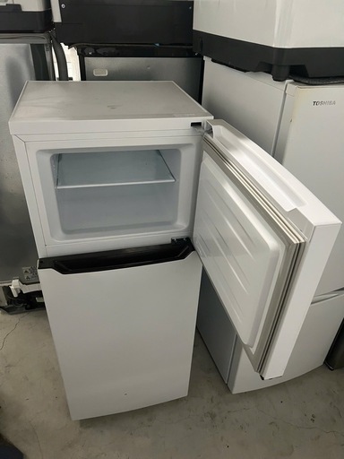 NO B704?福岡市内配送設置無料✨?冷蔵庫 ホワイト HR-B12C [120L /2ドア /右開きタイプ] [冷凍室 29L] 