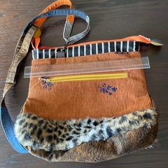 ハンドメイド❣️一点物のショルダーバックの画像
