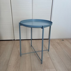 IKEA サイドテーブルの画像