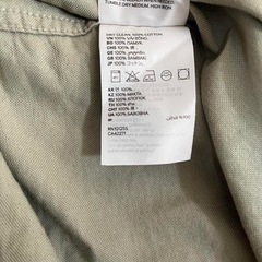 ☆美品☆H&M エイチアンドエム 長袖シャツ カーキ色　秋コーデ XS の画像