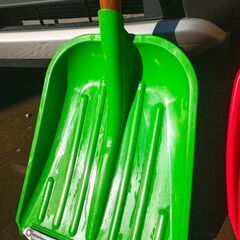 雪かき用プラスコップの画像