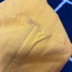 GAP ギャップ　黄色ロンTの画像