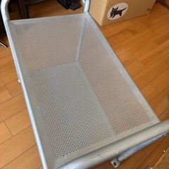 キャスター付きラックの画像