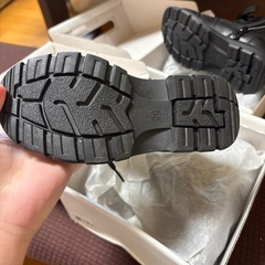 子供黒ブーツの画像