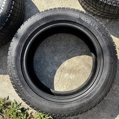 16インチ　スタッドレスタイヤ　4本の画像