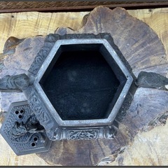 香道具 堀井栄翠 作 六角 象足 菖浦 文 香炉 銅製 茶道具 香道具 獅子 金属工芸 骨董 古道具 古美術 古玩 煎茶道具 時代物 高岡銅器 和骨董 の画像