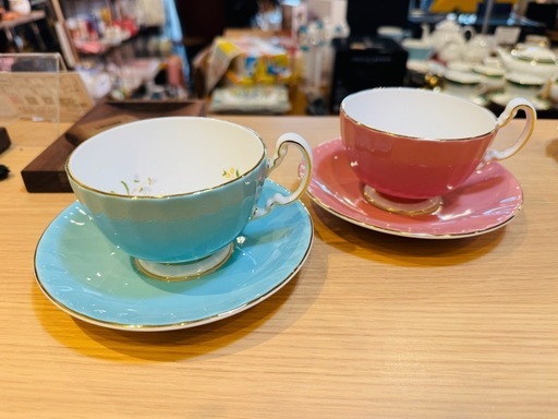 A8053【エインズレイ】 コテージガーデン オーバン カップ＆ソーサー ターコイズ ピンク ペア