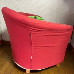 【至急取りに来て頂ける方】1人用赤いソファ　約10kg　の画像