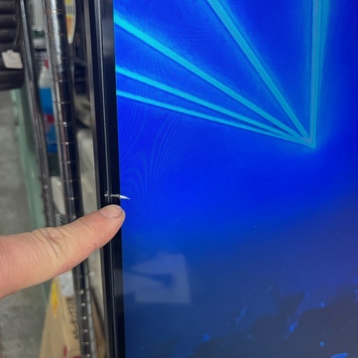 ☆現状品☆TOSHIBA  75インチ液晶テレビ　75M550M   左端に傷あり　大型テレビ専用　壁寄せテレビスタンド付き