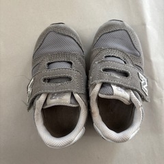 ニューバランス  13センチの画像