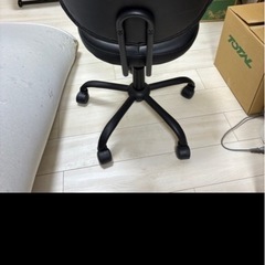 ニトリ　昇降式　デスクチェア　椅子　パソコン椅子の画像