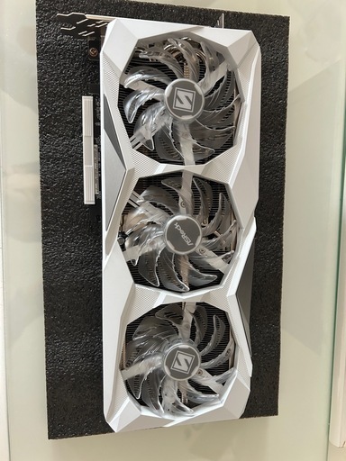 ASRock Radeon RX 7700XT 

