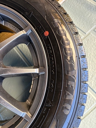 最終値下げ‼️トヨタアクアスタッドレスタイヤホイール4本セット175/70R14