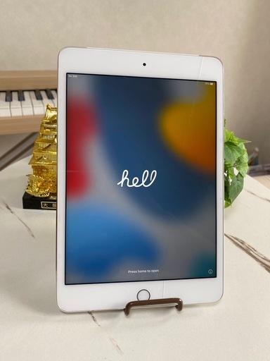 iPad mini 4 128GB Cellular 画面ヒビあり 動作良好
