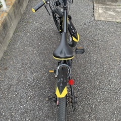 ①キッズバイク 20インチ 黒と黄色 の画像