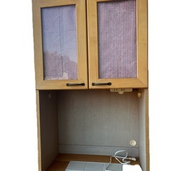 無料で差し上げます　食器棚の画像