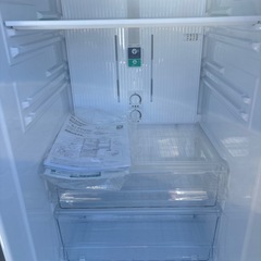 SHARP　家庭用冷蔵庫　SJ-PD27の画像