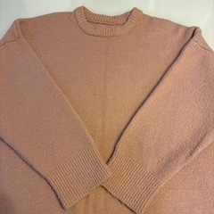 ピンクふわふわセーター   ブラウスのセットの画像