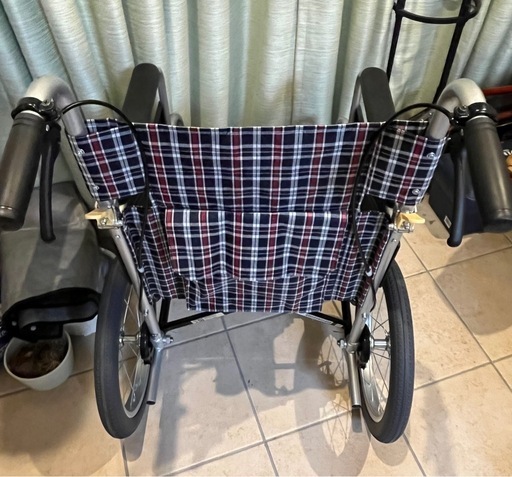 介助用車椅子  