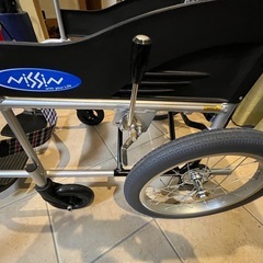 介助用車椅子  の画像