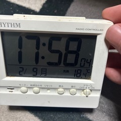 モバイルバッテリー2個　iPhone Cタイプケーブル　　電波時計の画像