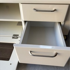 テレビボードの画像