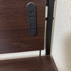 デスクと椅子の画像