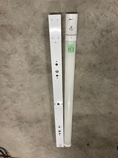 ③、④　Panasonic製ＬＥＤ照明　非常灯付き