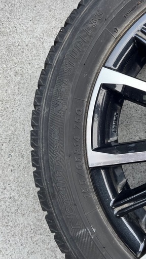スタッドレスタイヤ155/65R14　