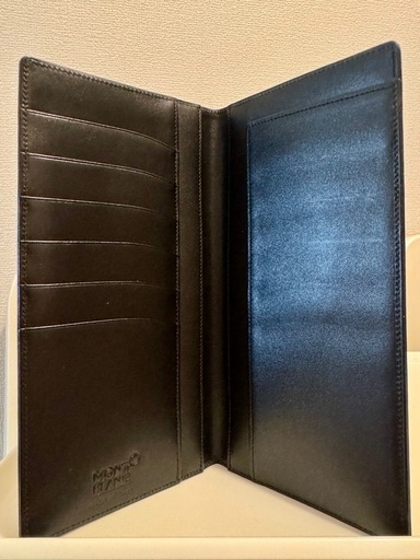 【値下げ中】
モンブラン (Montblanc) の「マイスターシュテュック ロングウォレット」