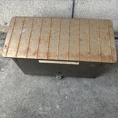 郵便ポストの画像