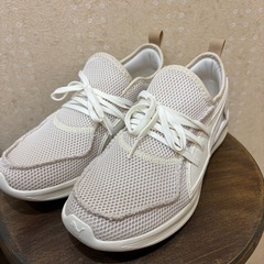 プーマ　PUMA　25cm ソフトフォーム　スニーカー　紐ぐつ