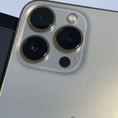 『引取限定！！』iPhone13pro  256gb　ゴールド　美品　84% の画像