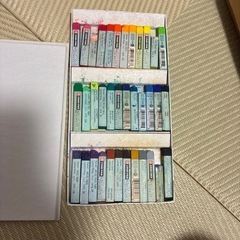 2月末終了　パステルとパステル紙の画像