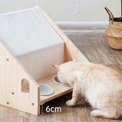 おしゃれな木製ペットハウスの画像