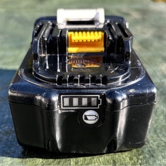 マキタBL1860＋急速充電器の画像