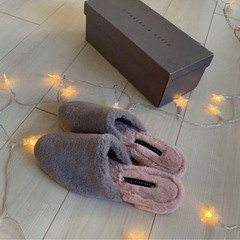 新品未使用定価13000円　ファーシューズの画像