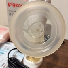 【電動搾乳機】母乳保存バッグ付　ピジョン handy fit 電動 母乳 搾乳器の画像