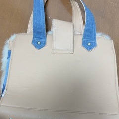 ファーとデニムの2WAYバッグの画像