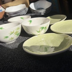 湯呑みと小皿　3客の画像