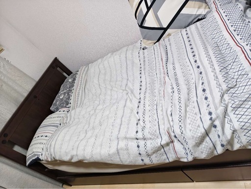 IKEAベッド「決めた」
