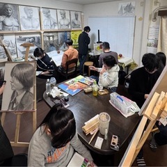 アトリエこうたき美術研究所は新しくなり、新年度募集に向けて人物デッサン・人物着彩参加者募集！以下日程で人物の3.5時間授業をご提供します。 2月15日(日)13:15〜千葉市民ギャラリー稲毛…男性モデル　2月23日(月祝)9:15〜蘇我コミュニティーセンター女性モデル 参加費1回2000円2回3000円　持ち物紙、筆記用具、着彩の方は着彩の道具。それぞれ5名までの参加となります。集まり次第打ち切りますので、お早めお申し込みをお勧めいたします。詳しくはアトリエこうたき美術研究所ホームページへの画像